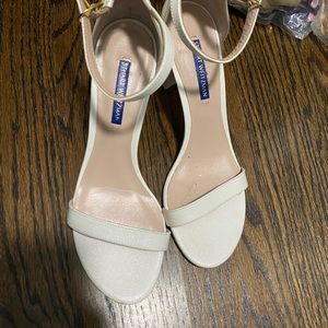Stuart weitzman nearlynude beige white heels Sz8.5